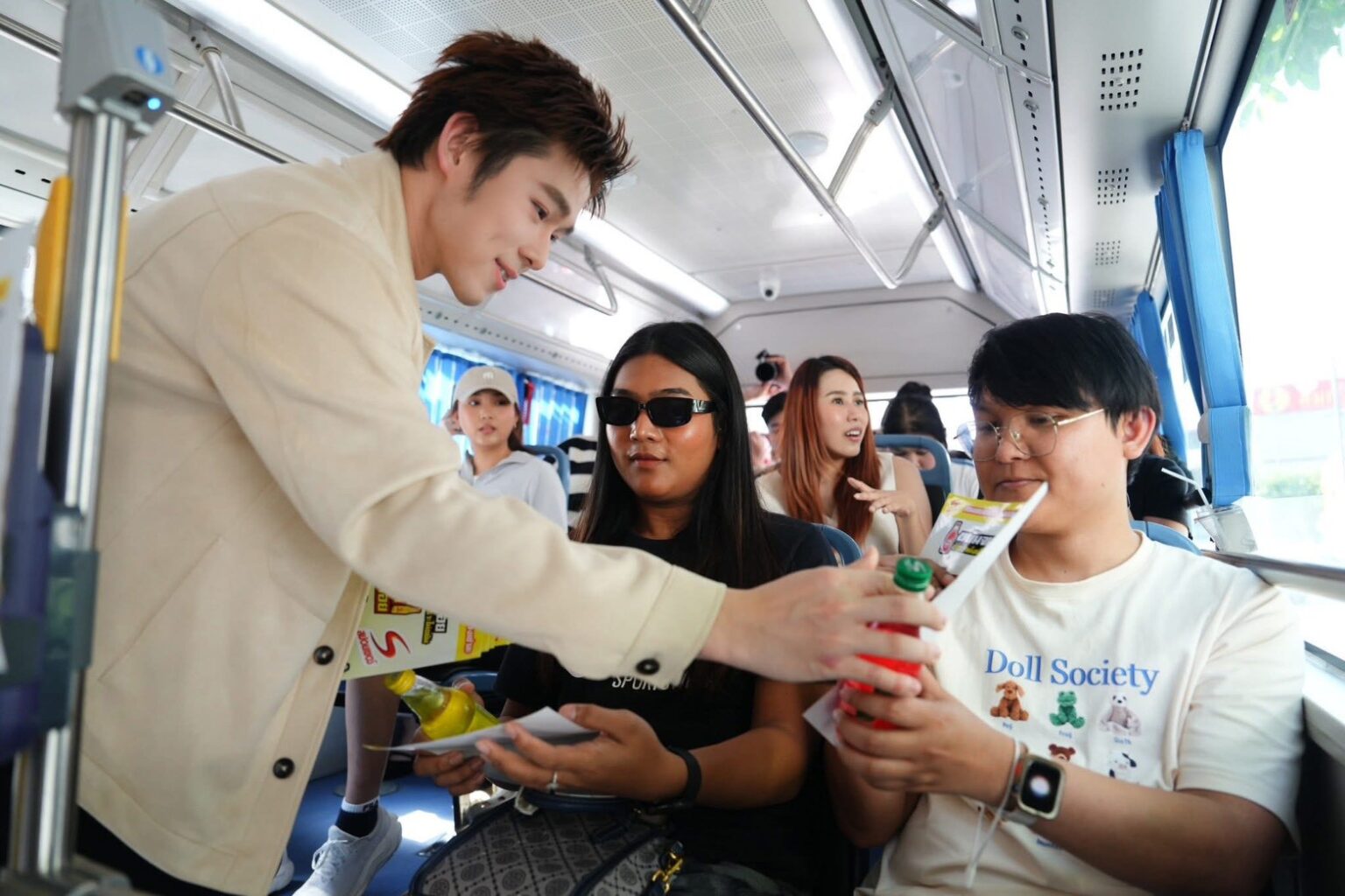 LINE_ALBUM_ตัวอย่างงานลูกค้าจัดกิจกรรมบนรถ_260225_2