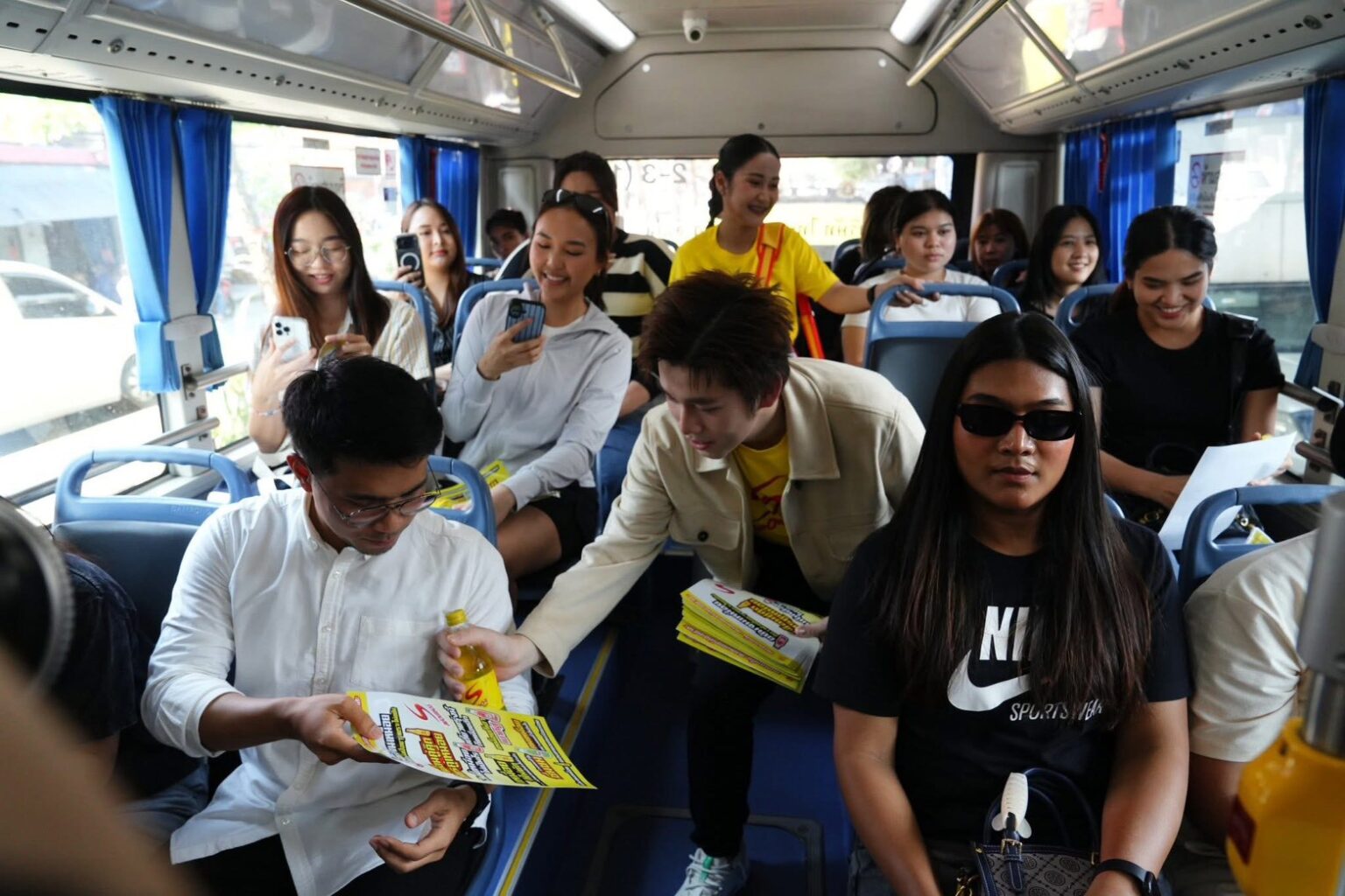 LINE_ALBUM_ตัวอย่างงานลูกค้าจัดกิจกรรมบนรถ_260225_4